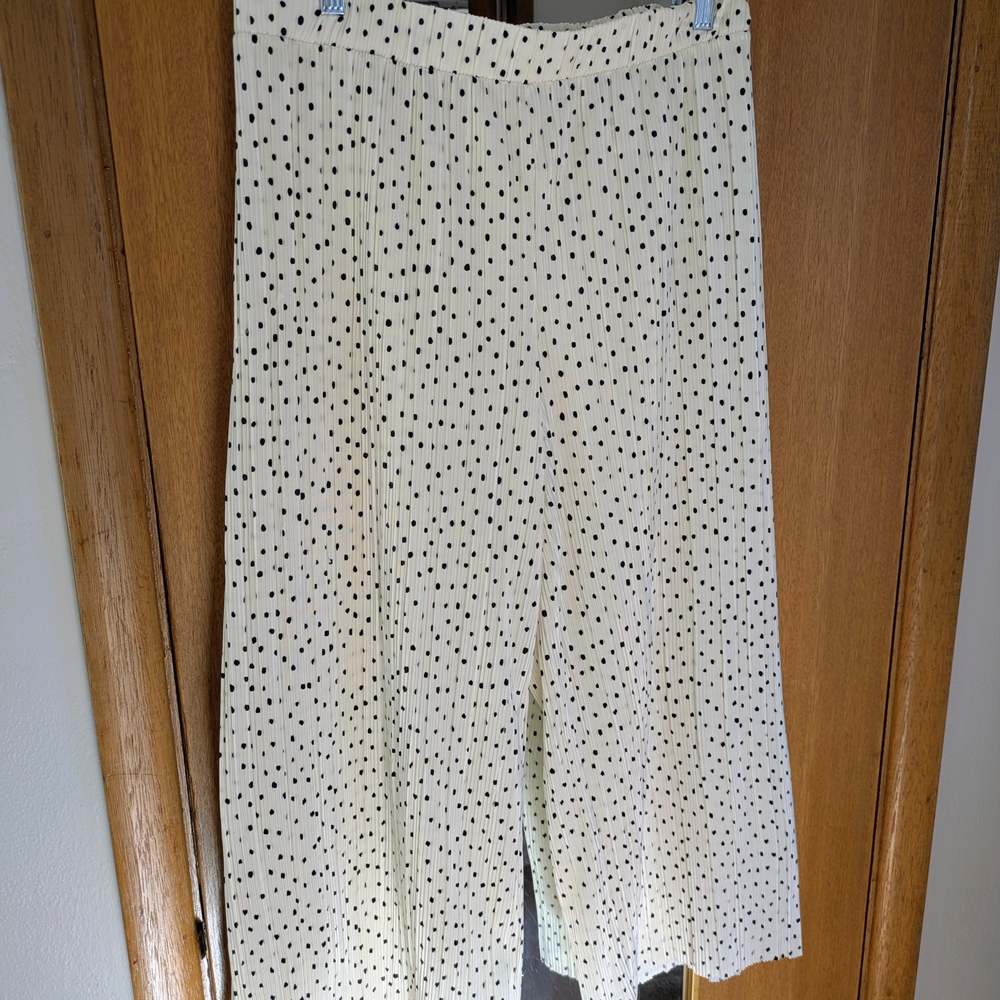 Monki Cream and Black Polka Dot Women's Shorts
